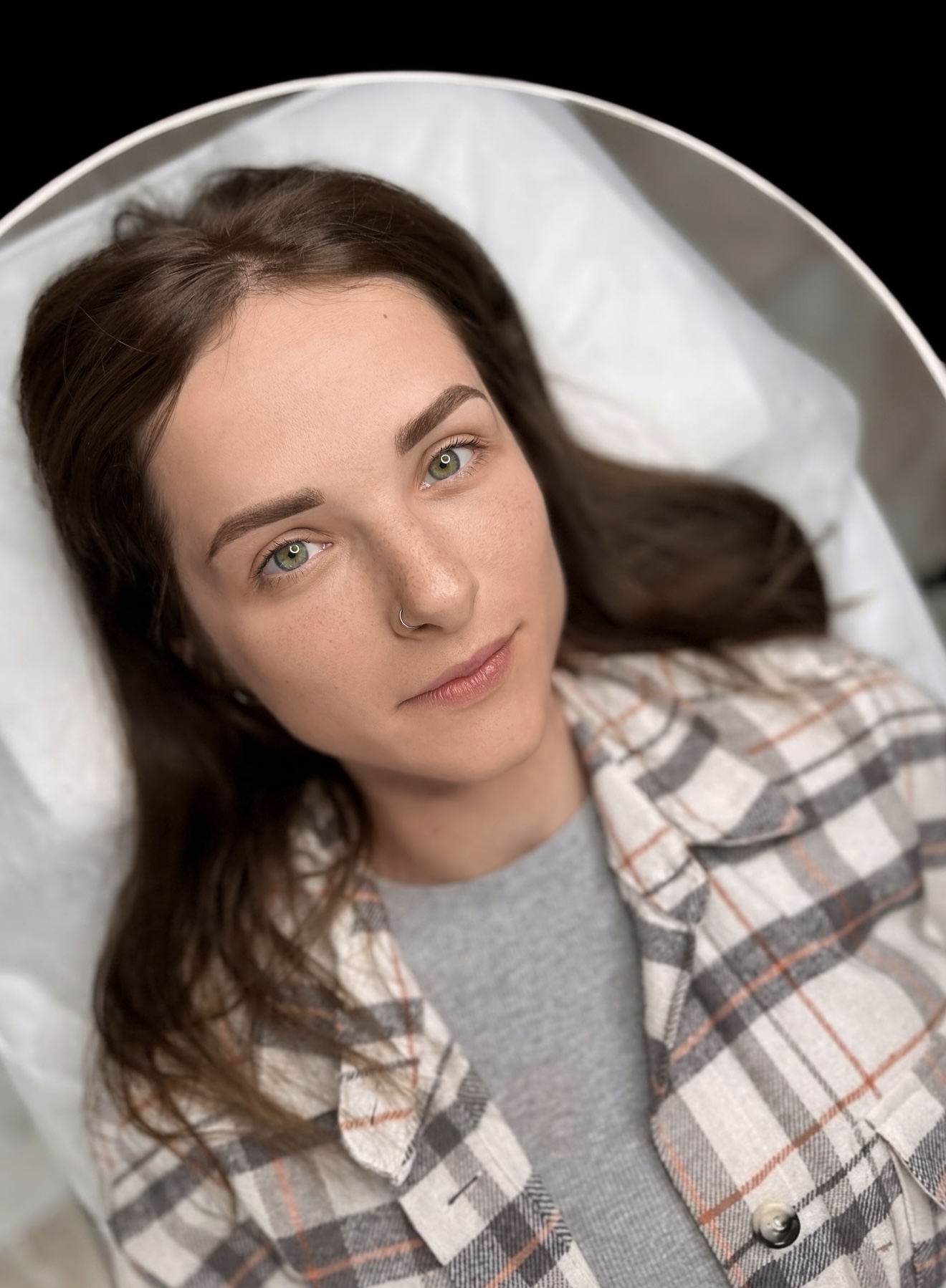 Когда нельзя перекрыть перманентный макияж бровей